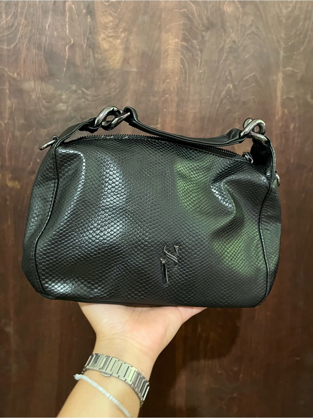 Simply Vera Vera Wang Black Snake Embossed Y2K Shoulder Bag